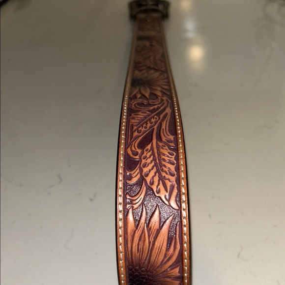Nocona Genuine Leather Belt with Silver Accents - Picture 8 of 9